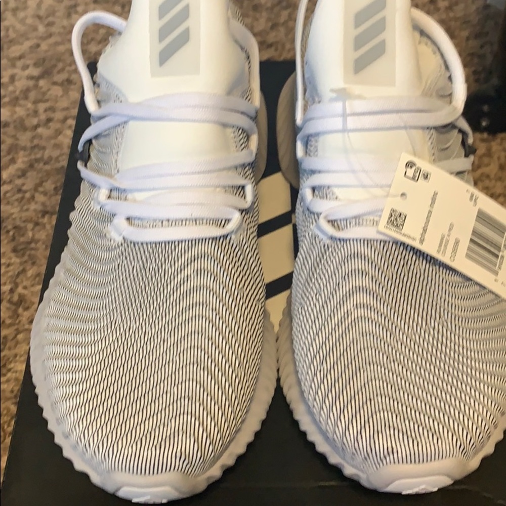 Adidas alphabounce instinct w size 8.5